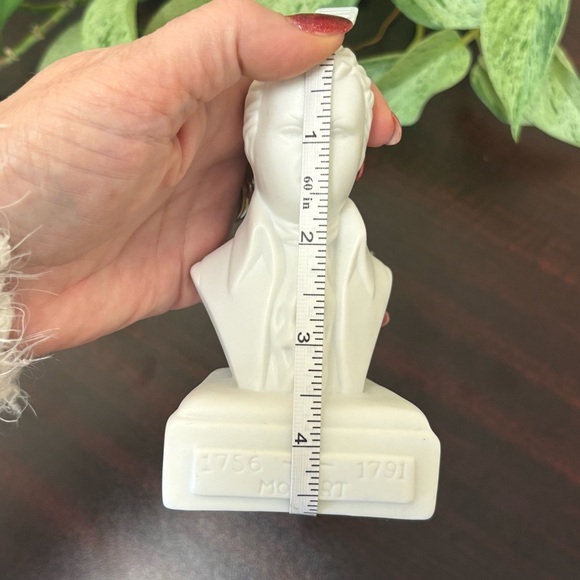 Porcelain Wolfgang Amadeus Mozart Composer Bust Figurine Statue Willis Music 5" - Picture 9 of 9